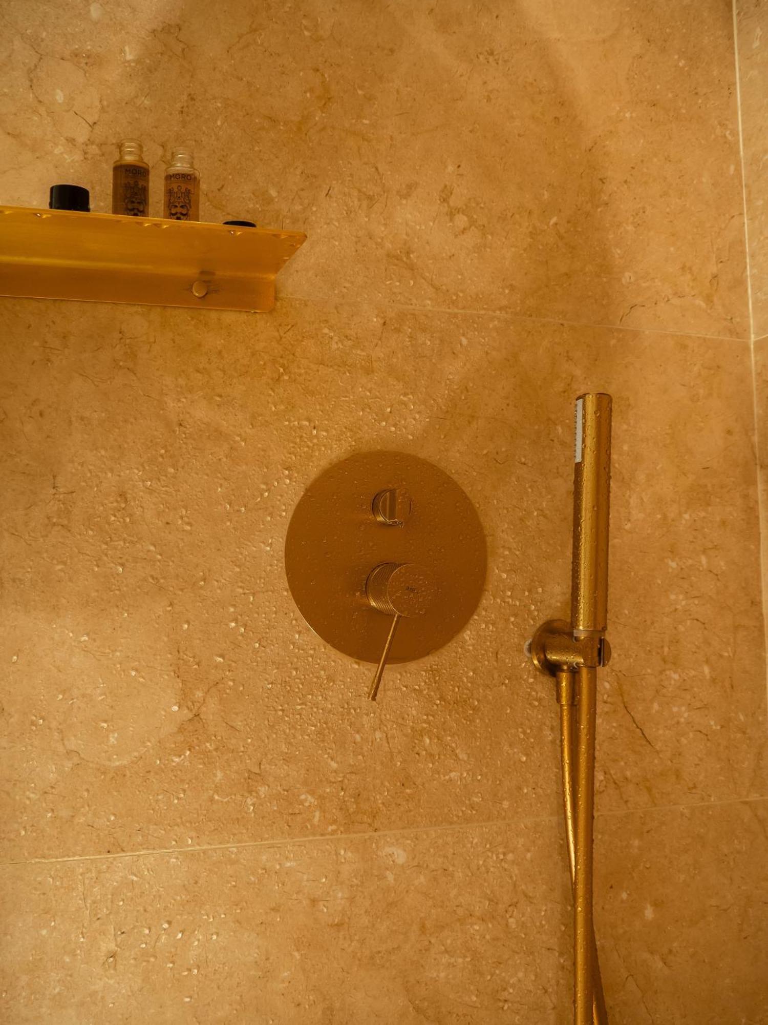 Taga Suites Катания Экстерьер фото